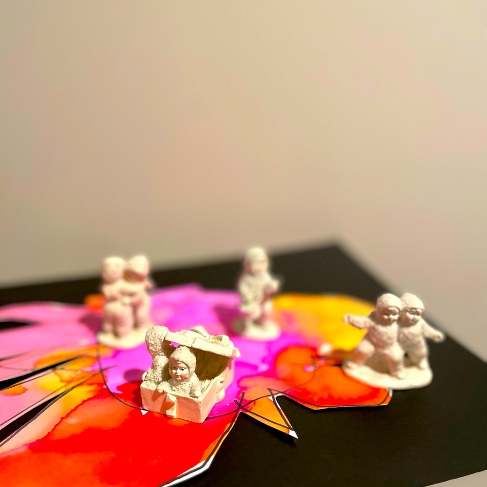 Snowbabies bundle of 4 Snow babies collectible figurines